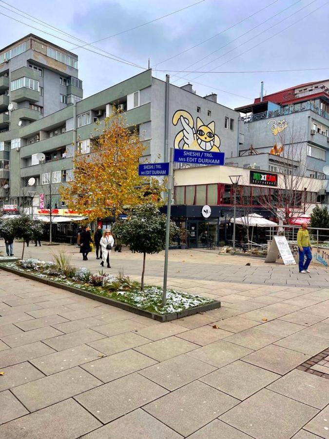 Center House Hostel Приштина Екстер'єр фото