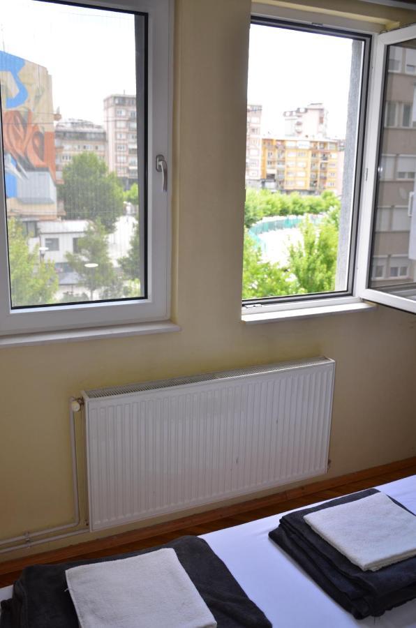 Center House Hostel Приштина Екстер'єр фото